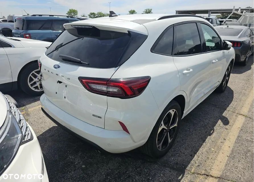 Ford Kuga 2.5 FHEV AWD ST-Line - 4