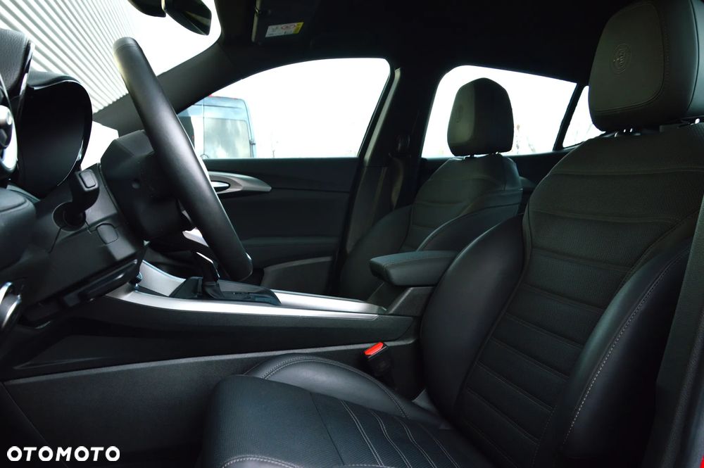 Alfa Romeo Tonale 1.5 T4 GSE mHEV TI DCT - 14