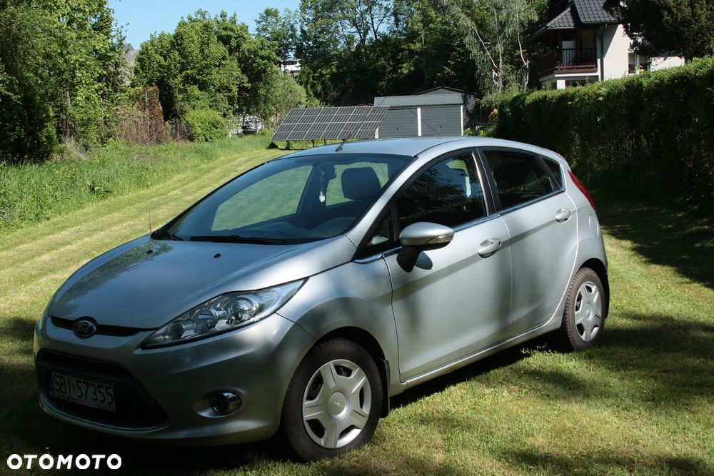 Ford Fiesta 1.25 Ambiente - 2