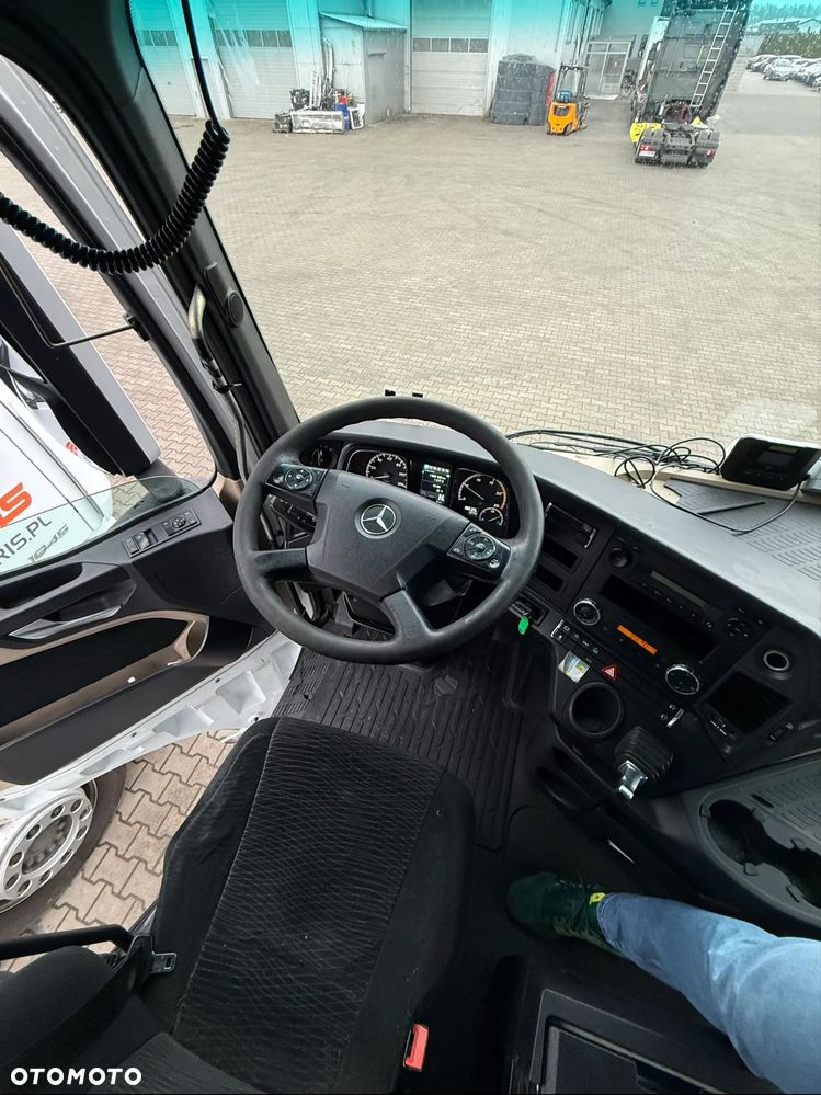 Mercedes-Benz ACTROS - 5