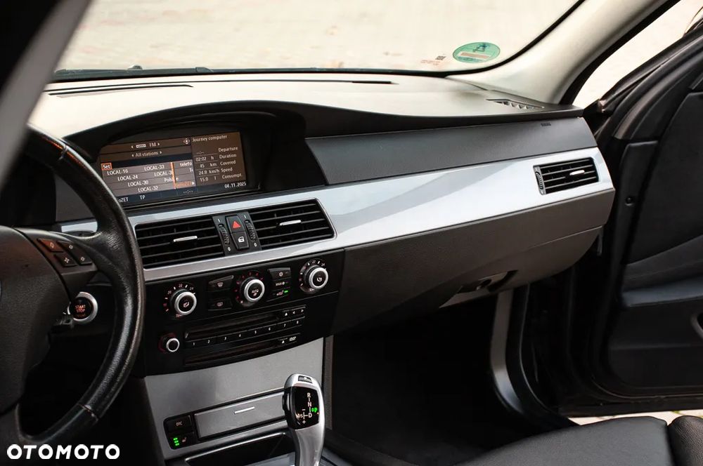 BMW Seria 5 530d Edition Sport - 28