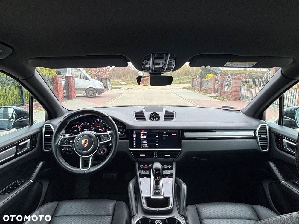 Porsche Cayenne Platinum Edition - 10