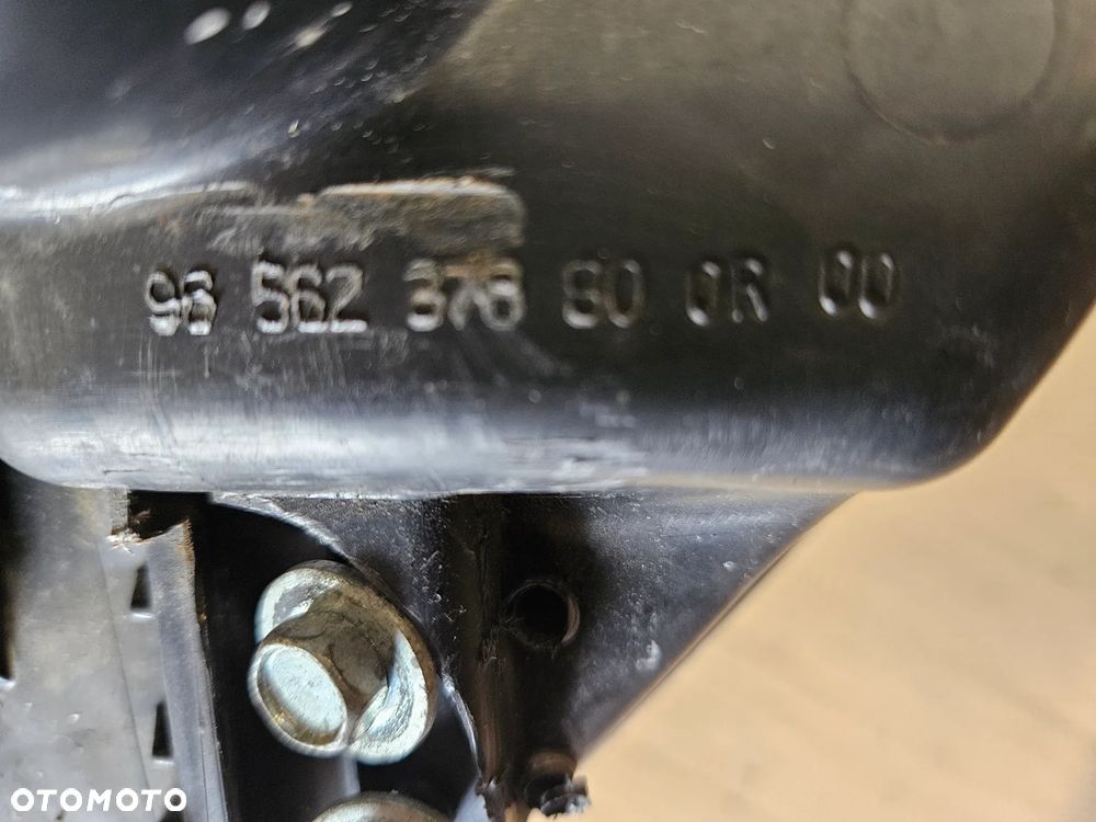 Peugeot 307 308 3008 Citroen C4 1.6 VTi THP rezonator powietrza 9656237980 9656237880 - 12