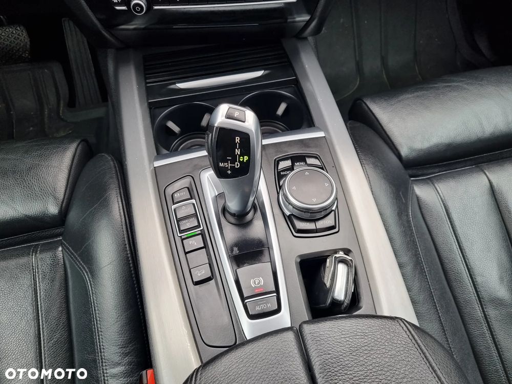 BMW X5 xDrive25d Sport-Aut - 27