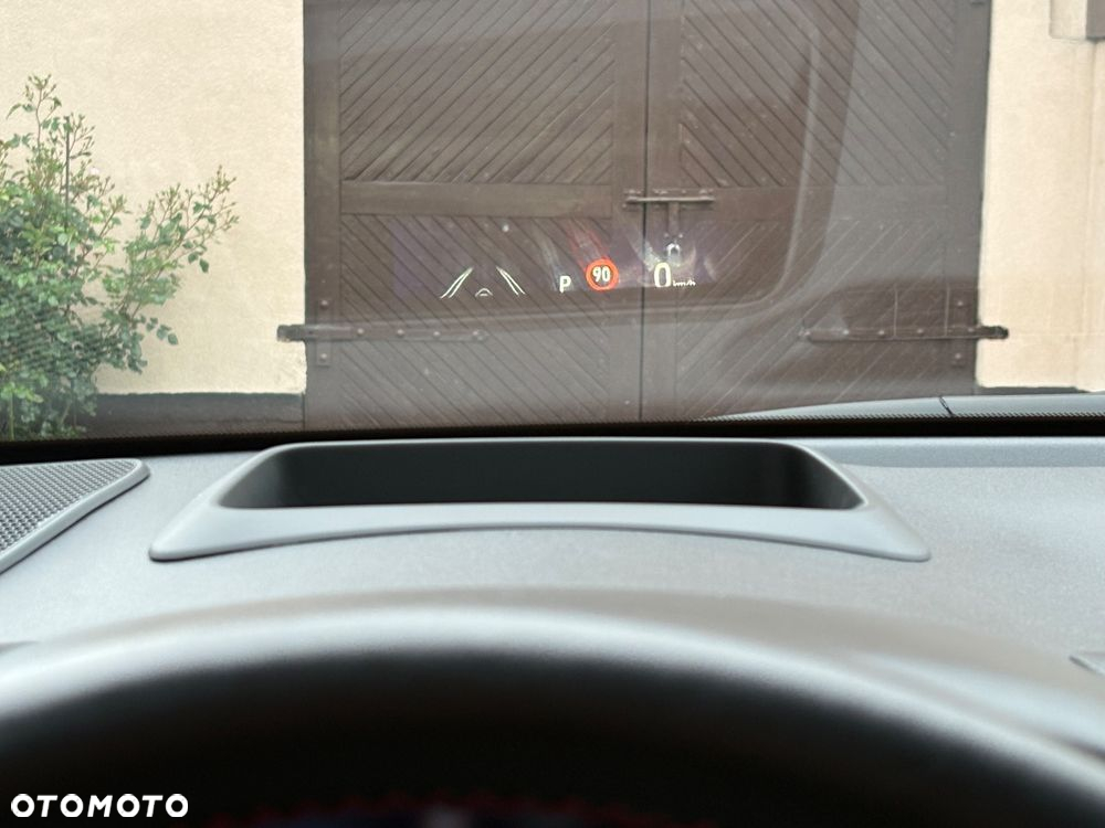 Toyota Yaris Hybrid 1.5 GR Sport - 29