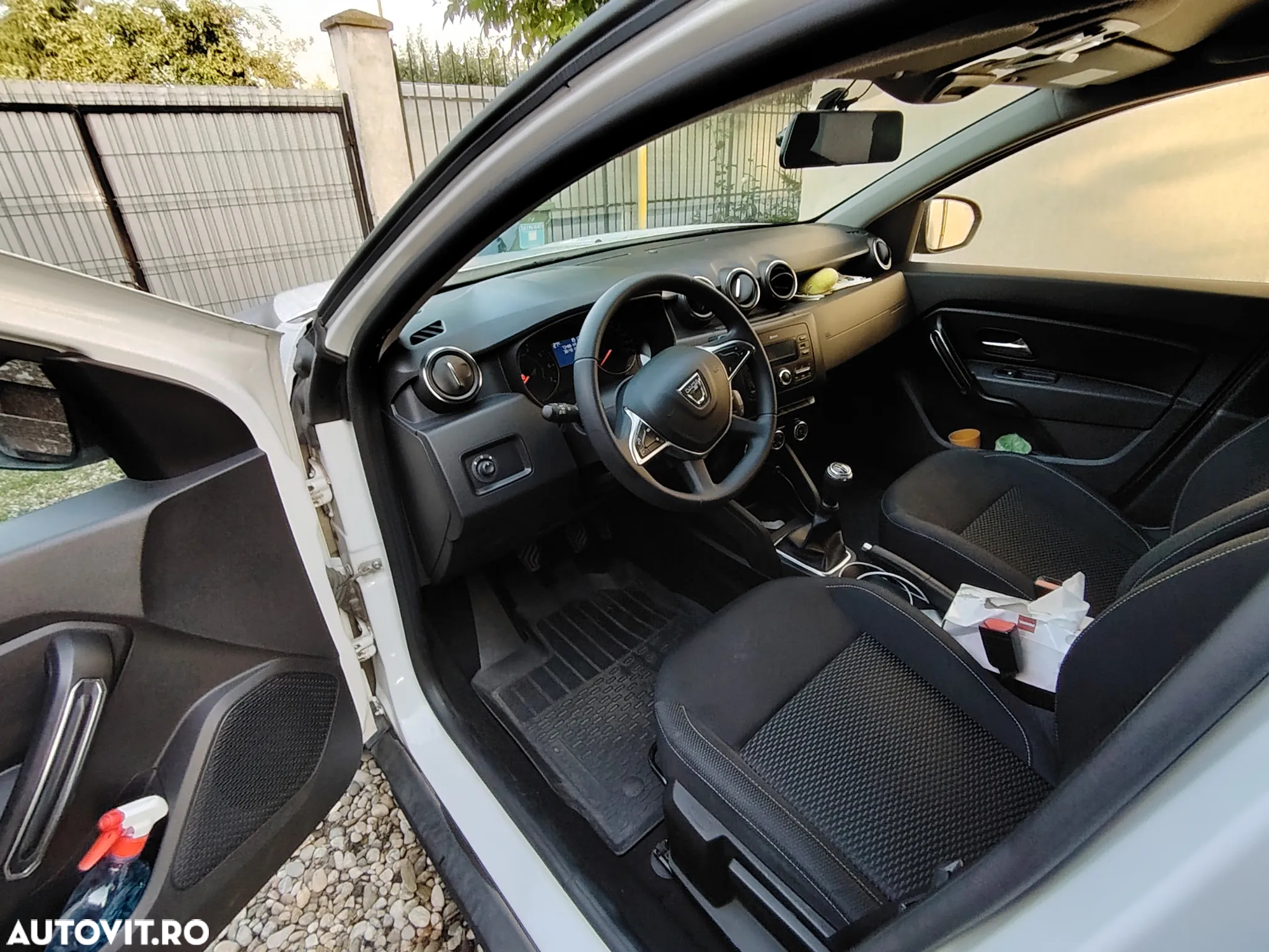 Dacia Duster 1.6 SCe Comfort - 5