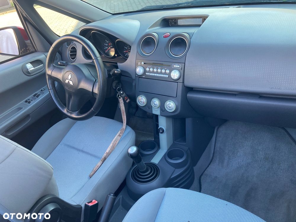 Mitsubishi Colt - 3