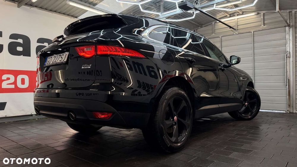 Jaguar F-Pace - 14