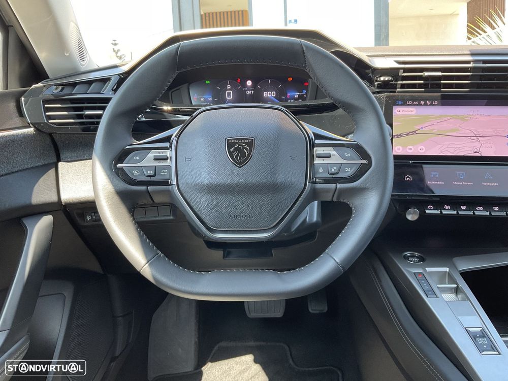 Peugeot 408 1.2 PureTech Allure EAT8 - 28
