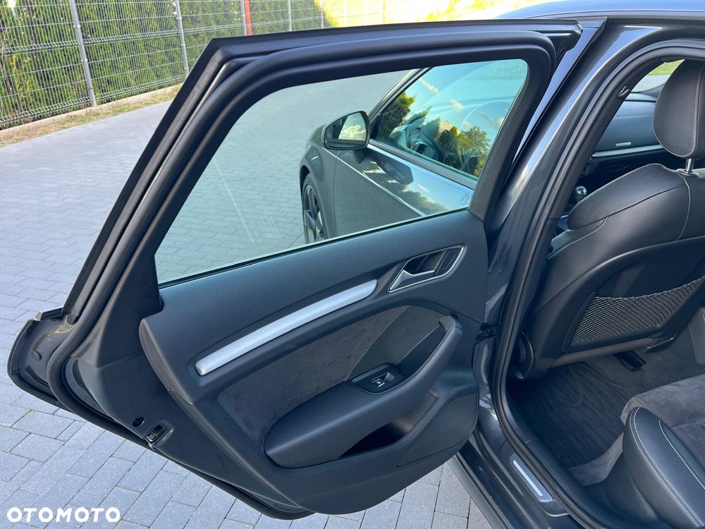 Audi S3 Sportback S tronic - 28