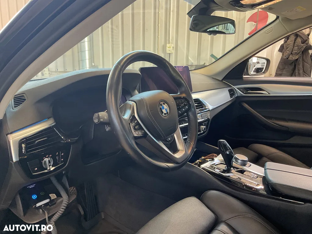 BMW Seria 5 530e xDrive AT PHEV - 7