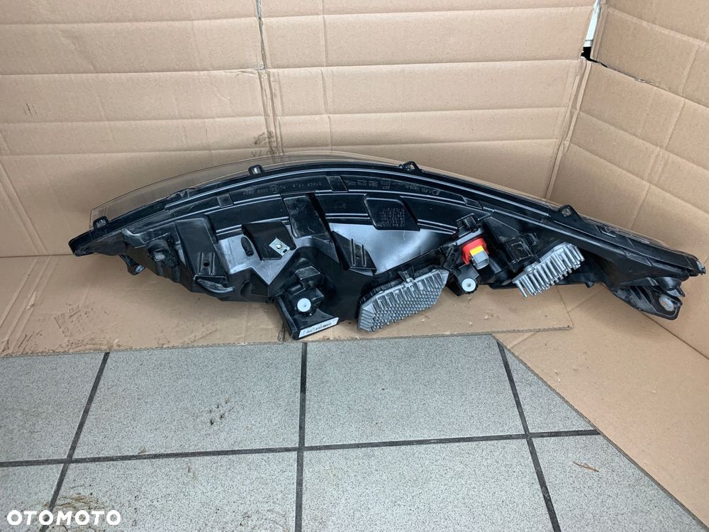 lampa prawa przednia iveco daily full led idealna - 6