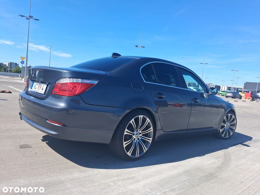 BMW Seria 5 523i Edition Exclusive - 7