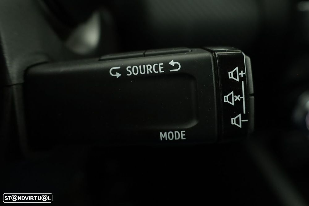 Renault Clio 1.0 TCe RS Line - 18