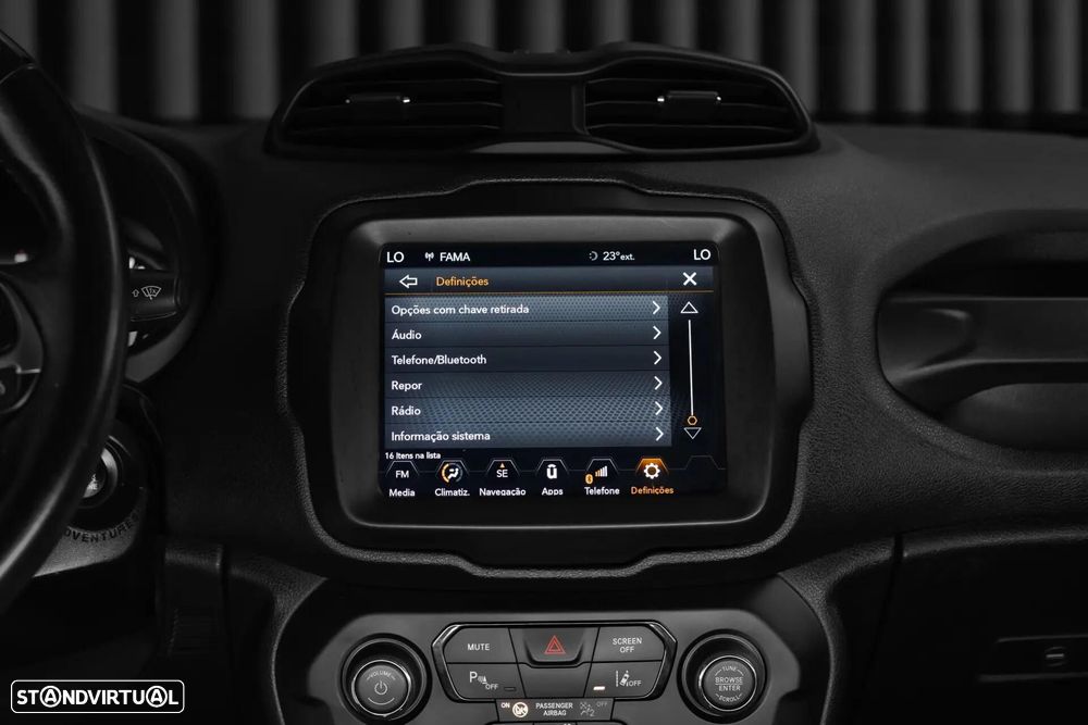 Jeep Renegade 1.0 T Limited - 23