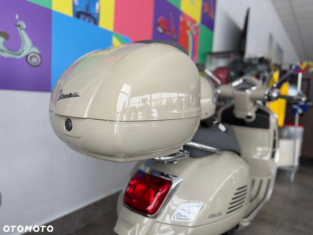Vespa GTS - 9