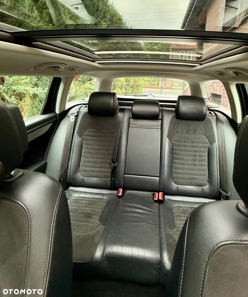 Volkswagen Passat 2.0 TDI Highline - 8
