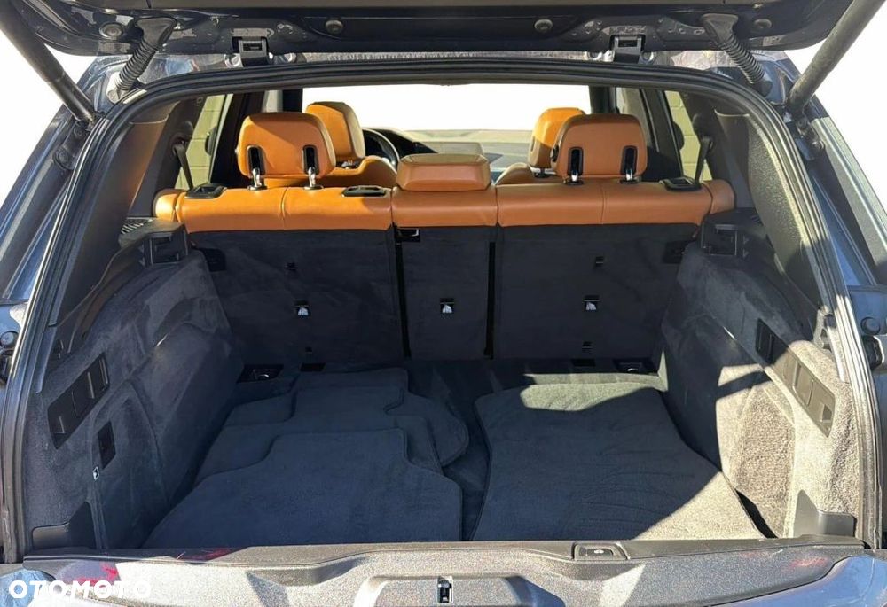 BMW X5 xDrive35i - 8