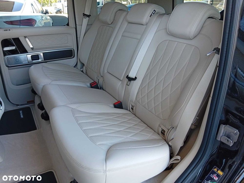 Mercedes-Benz Klasa G 450 d mHEV 9G-Tronic - 32