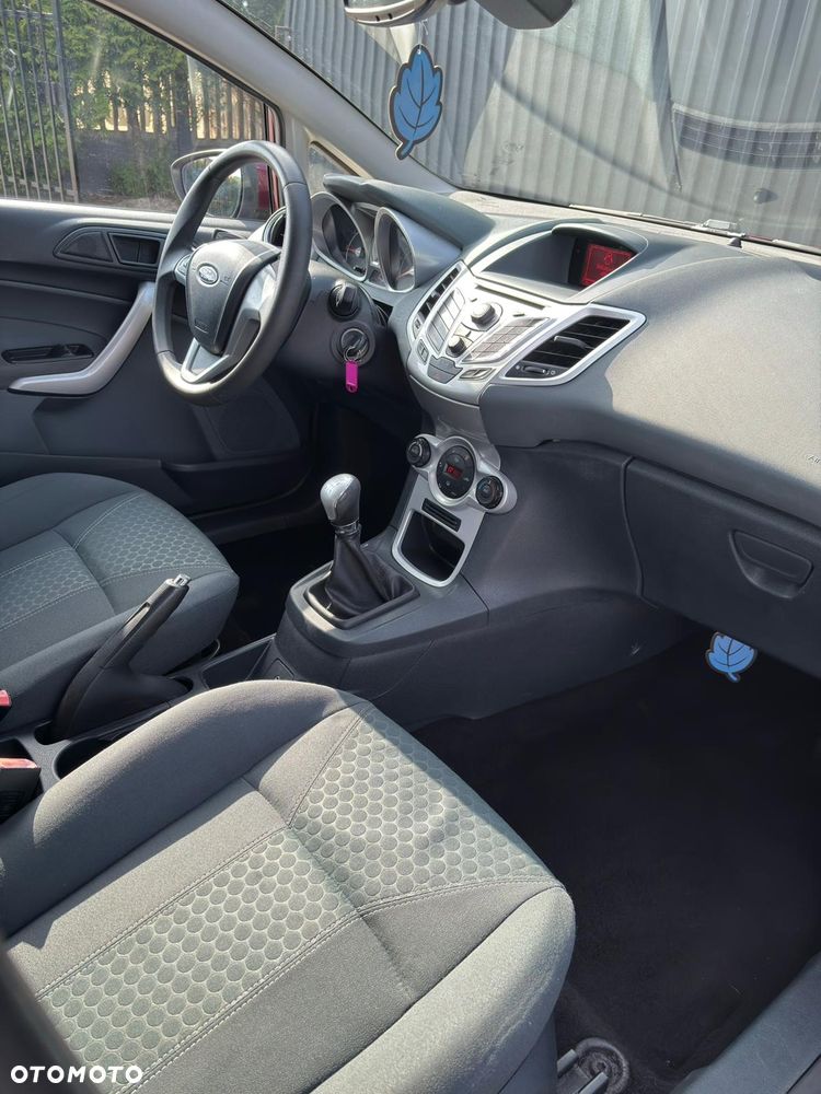 Ford Fiesta 1.4 Champions Edition - 17