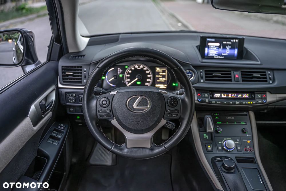 Lexus CT 200h Business Edition - 19