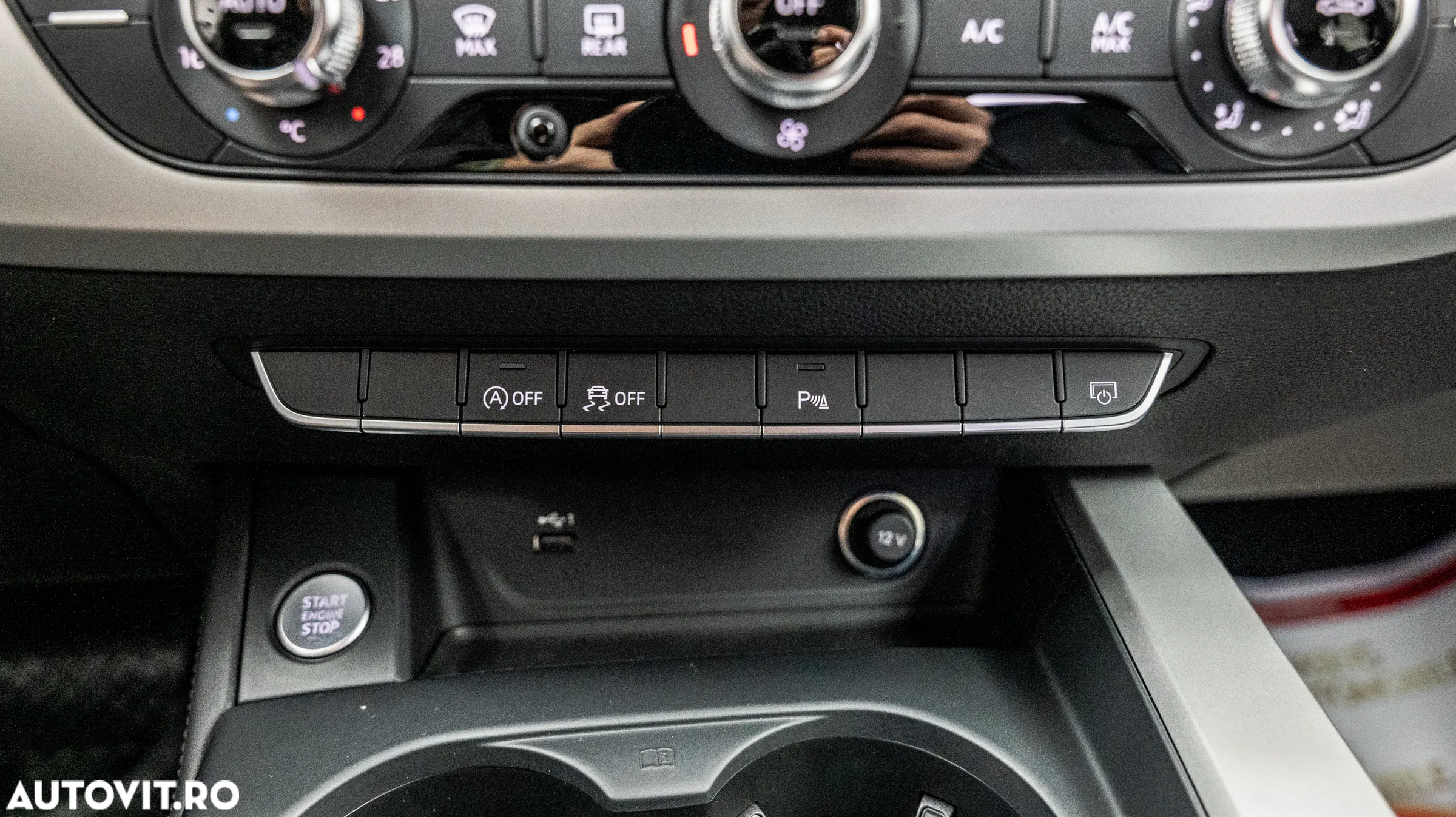 Audi A4 2.0 TDI S tronic Design - 32
