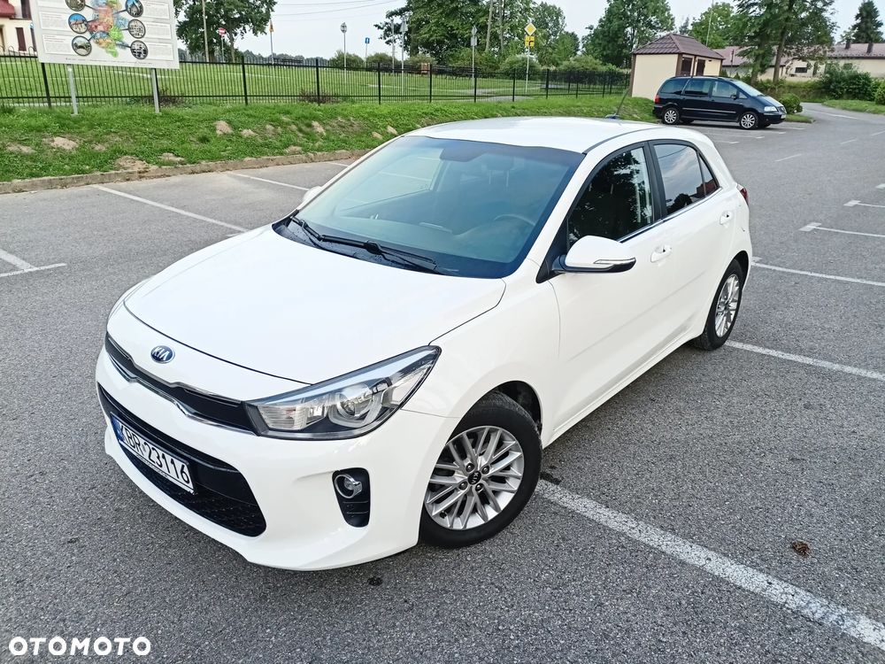 Kia Rio - 1