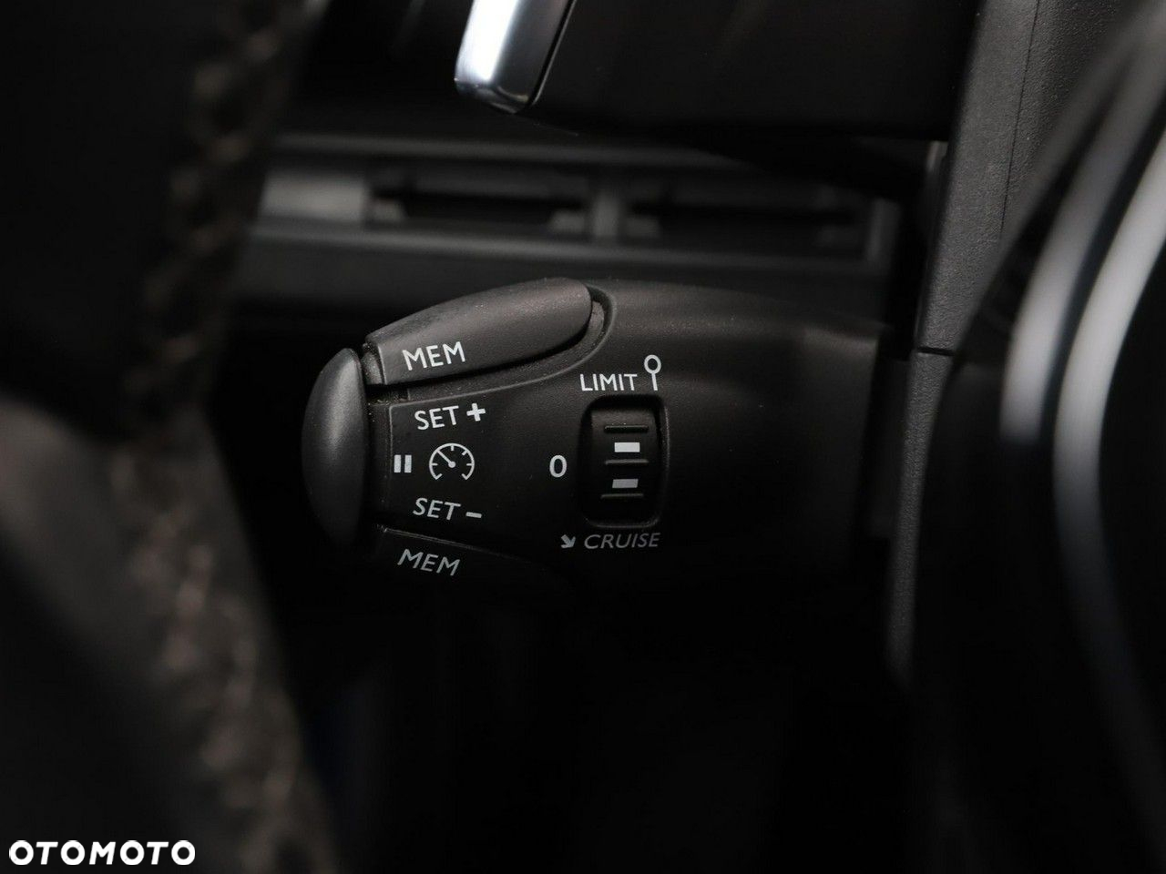 Peugeot 5008 1.5 BlueHDi Allure Pack S&S EAT8 - 31