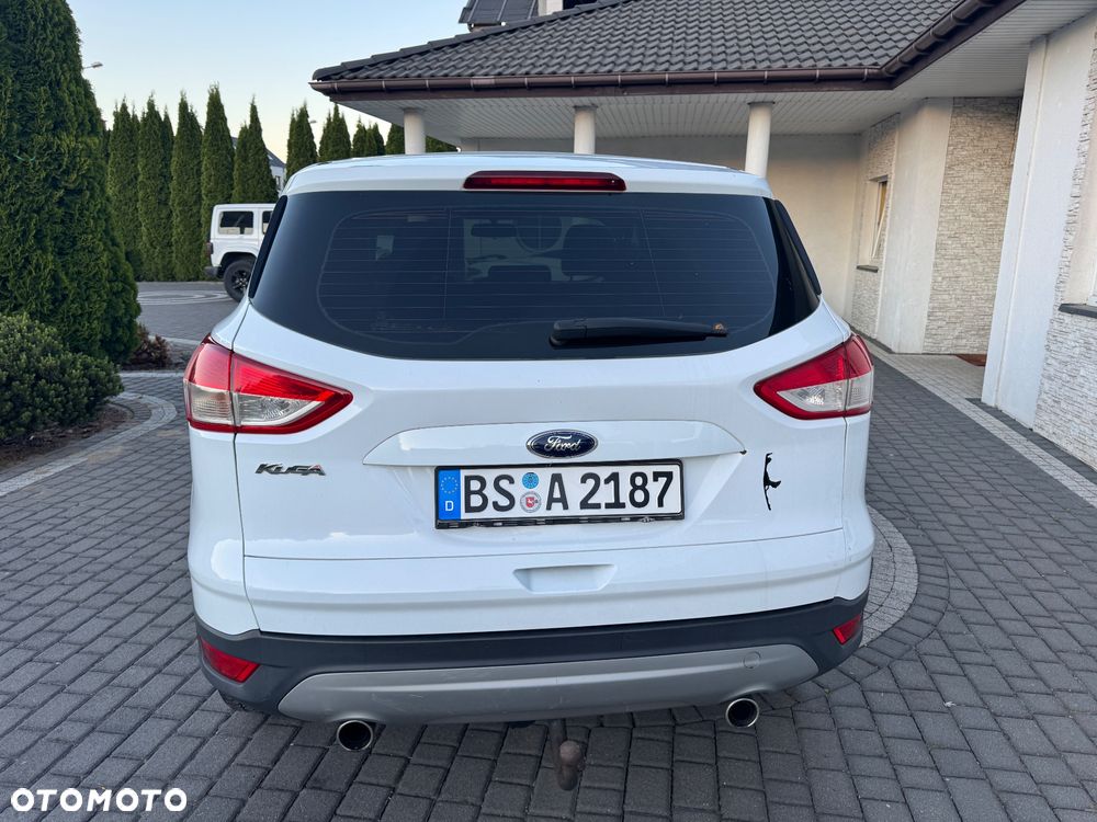 Ford Kuga 2.0 TDCi 2x4 Titanium - 5