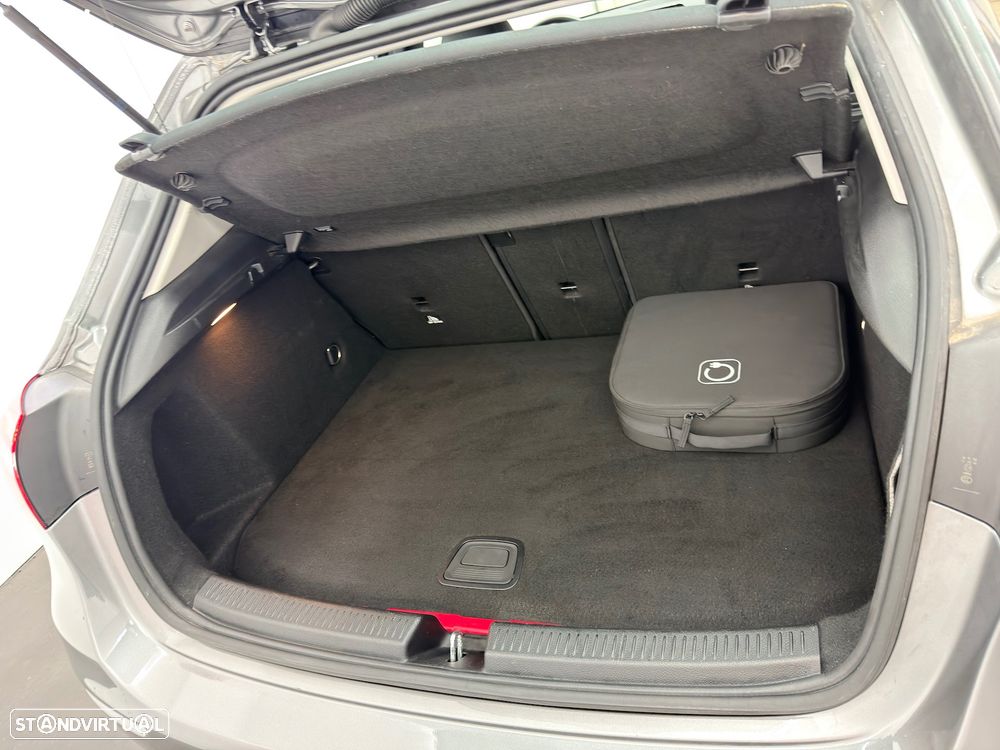 Mercedes-Benz A 250 e 8G-DCT Advanced Progressive - 32