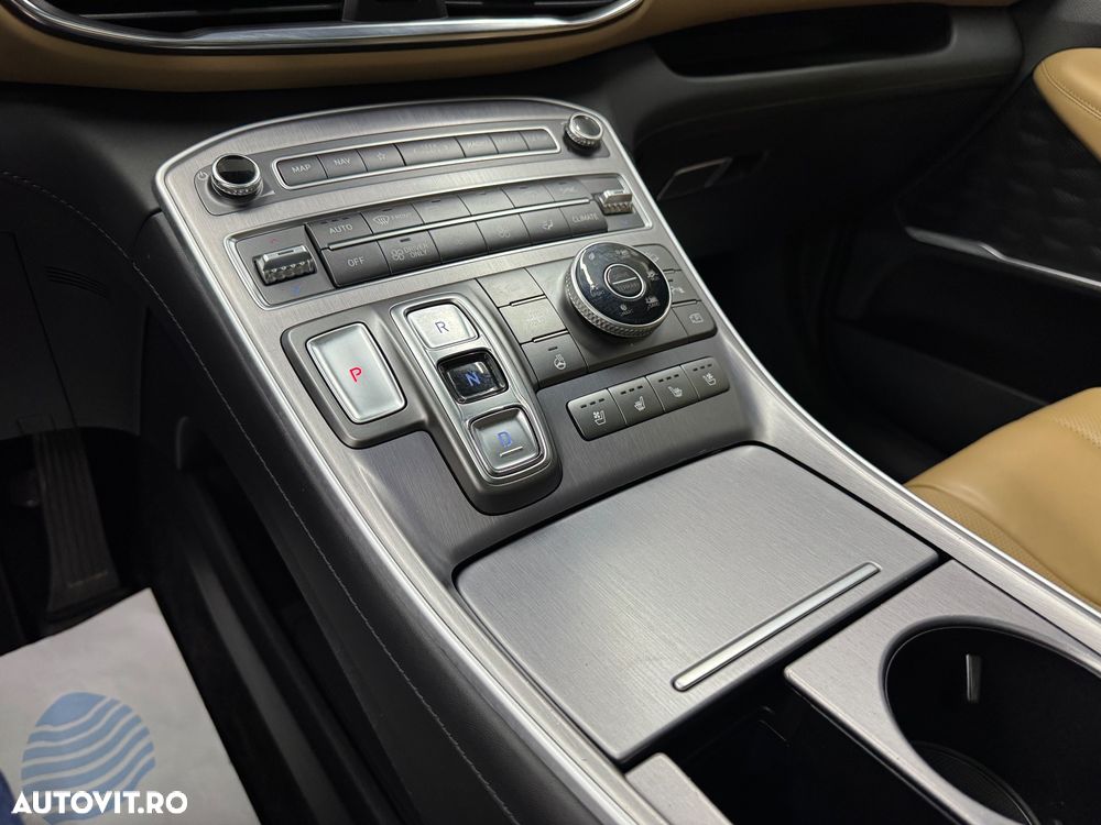 Hyundai Santa Fe 1.6 l 265 CP 4WD 6AT Luxury - 9