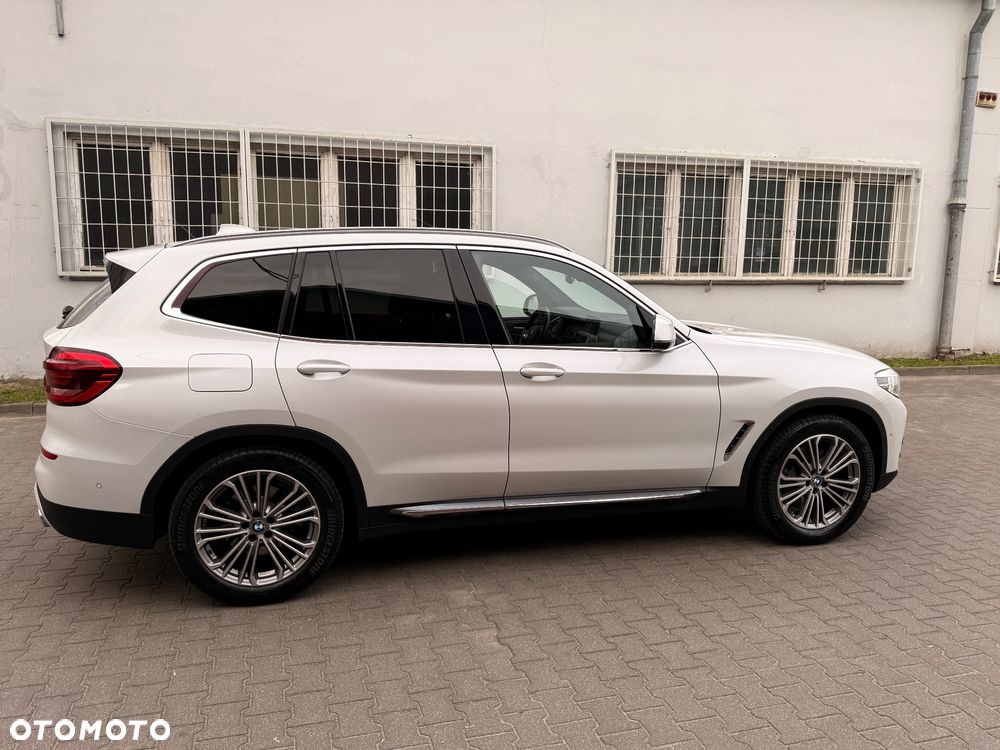 BMW X3 xDrive30i GPF Luxury Line sport - 4