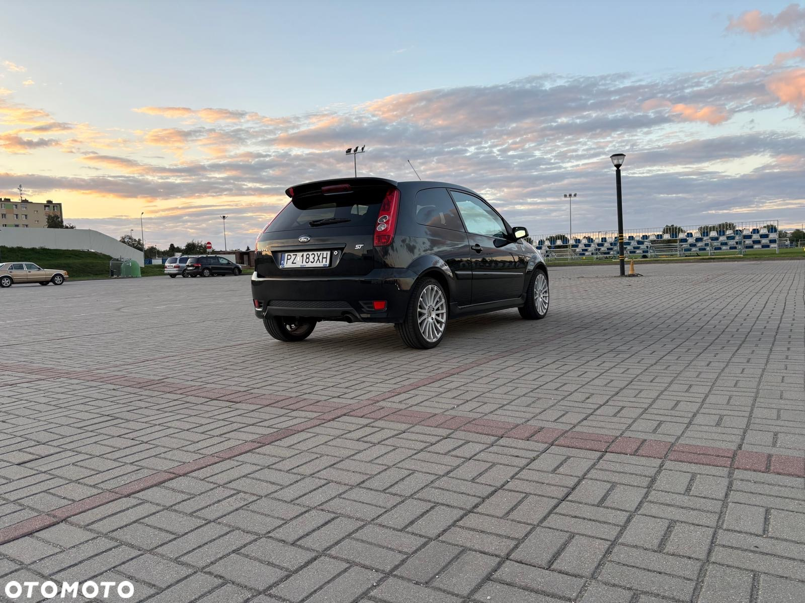 Ford Fiesta 2.0 ST - 20