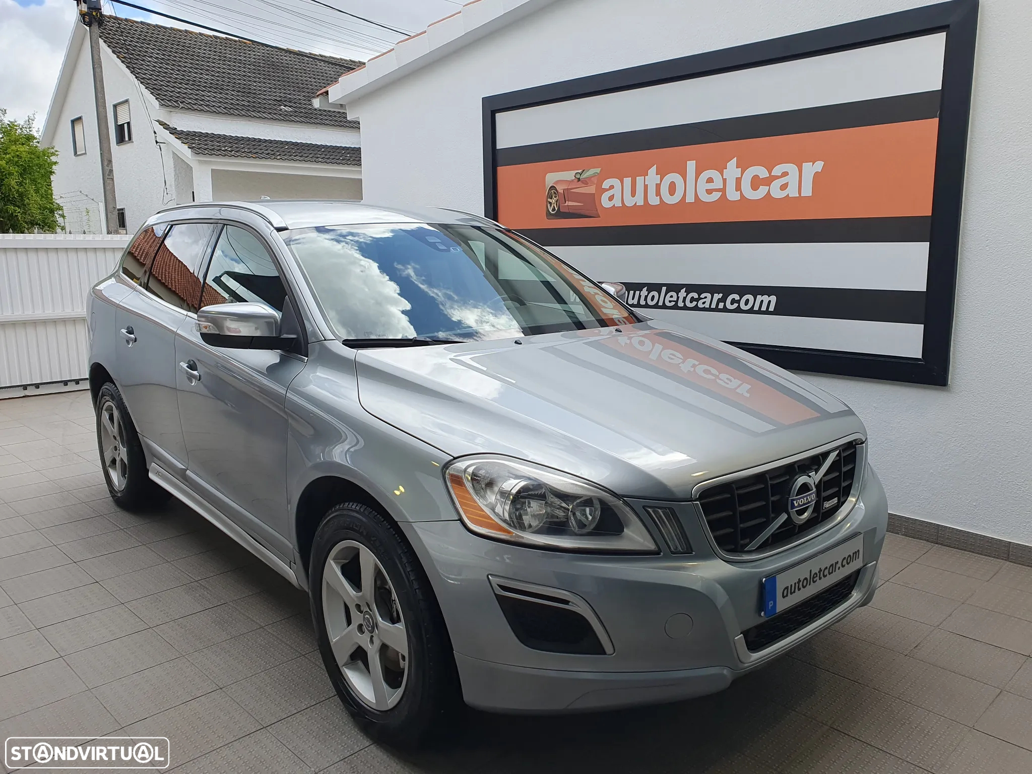 Volvo XC 60 2.0 D4 R-Design - 2