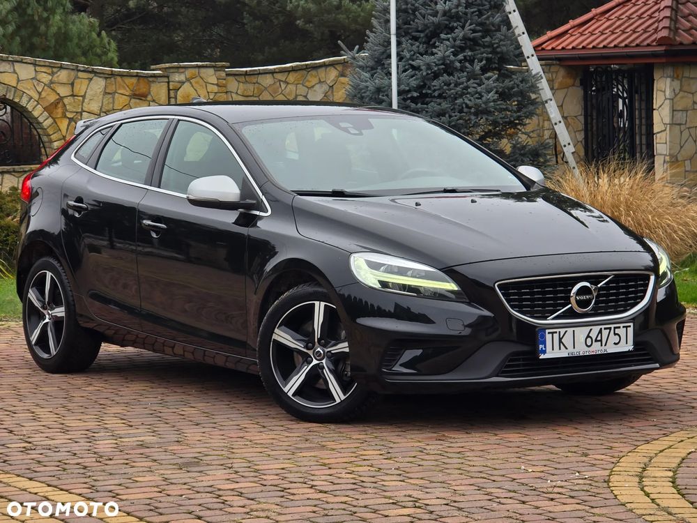 Volvo V40 T4 Drive-E R-Design Momentum - 1