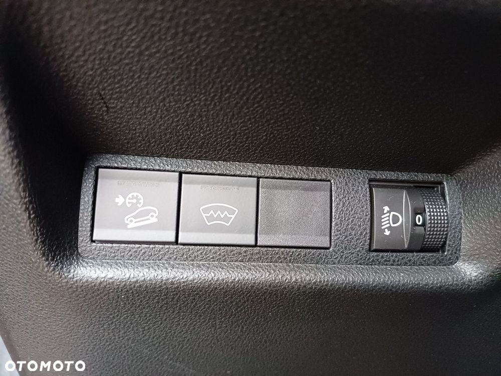 Jeep Avenger 54kWh Altitude - 28