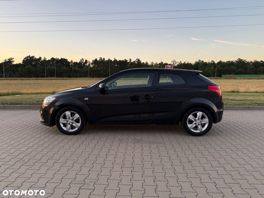 Kia ProCeed - 9