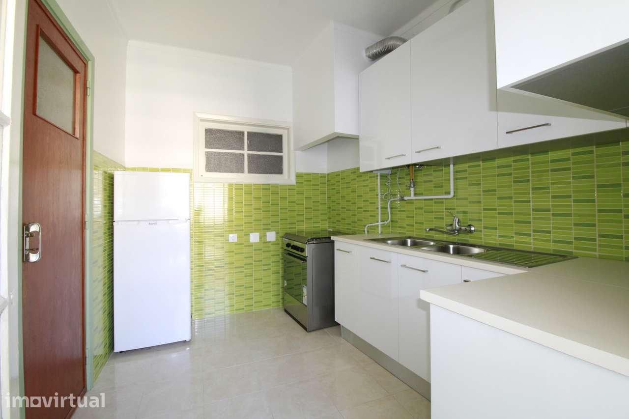 Apartamento T3 próximo Faculdade de Economia - Grande imagem: 5/13