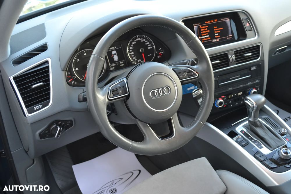 Audi Q5 2.0 TDI Quattro S tronic Sport - 9