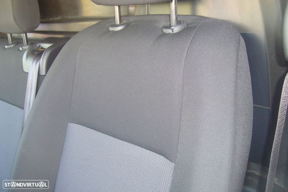 Citroën ë-Jumpy 1.6 HDI   BLUE  3 LUGARES - 27