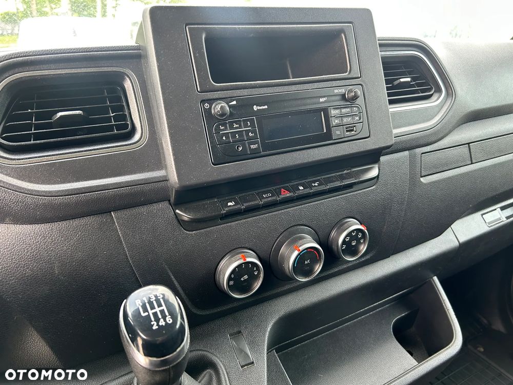 Renault Master - 11
