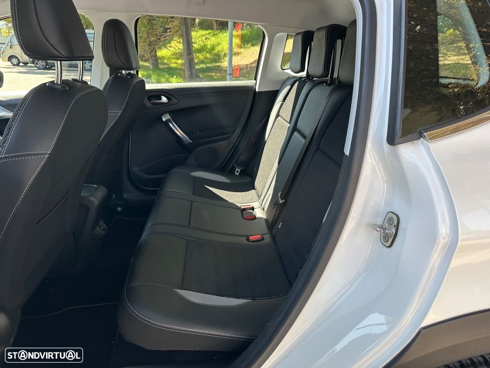 Peugeot 2008 PureTech 110 Stop&Start EAT6 Allure - 11