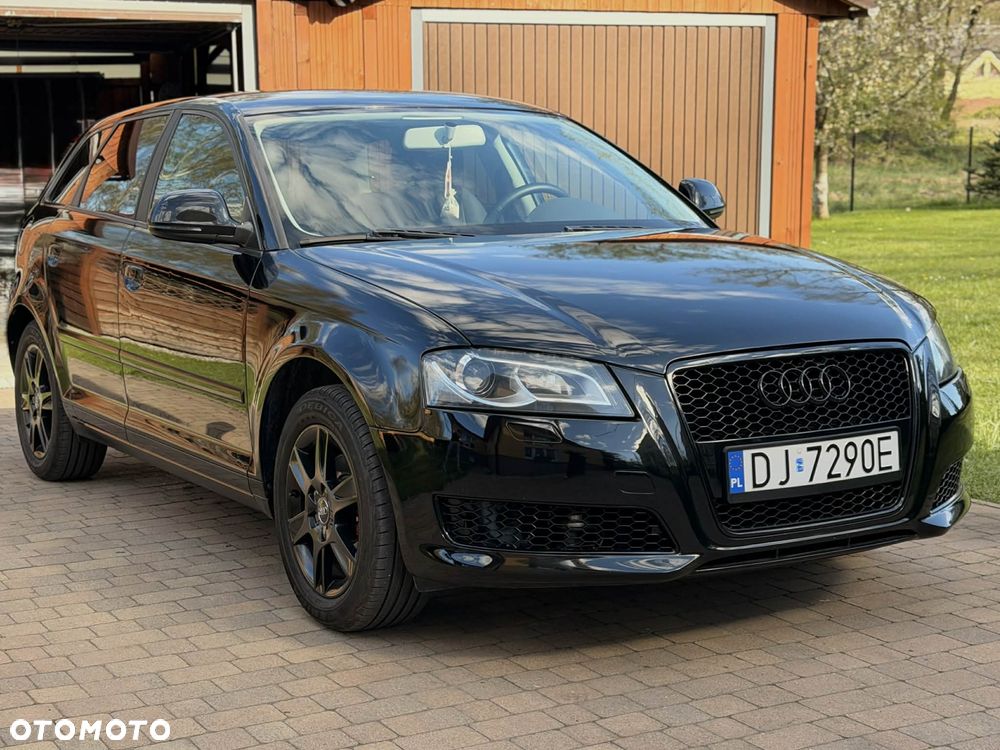Audi A3 Sportback 1.6 Ambiente - 1