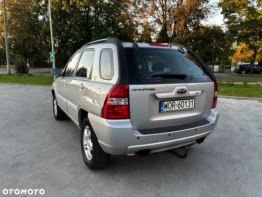 Kia Sportage 2.0 CRDi Expedition - 13