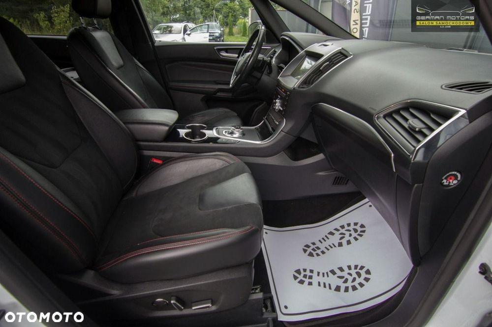 Ford S-Max - 30