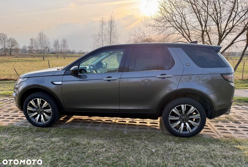 Land Rover Discovery Sport 2.0 Si4 HSE Luxury - 5