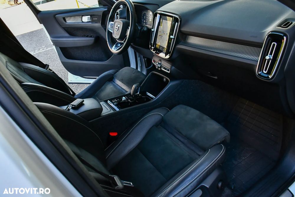 Volvo XC 40 D4 AWD Geartronic R-Design - 21