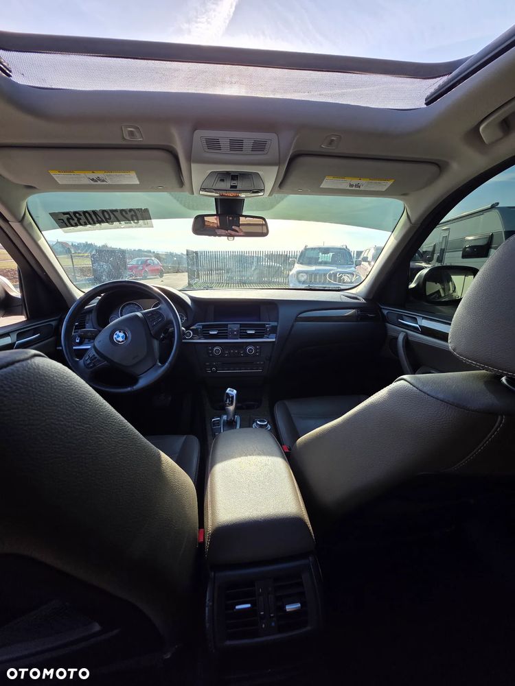 BMW X3 xDrive28i Advantage - 12