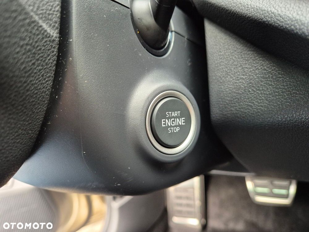 Skoda Octavia 1.5 TSI mHEV Sportline DSG - 24