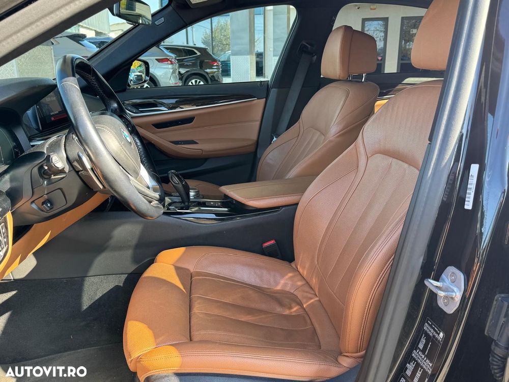 BMW Seria 5 530d xDrive AT - 10